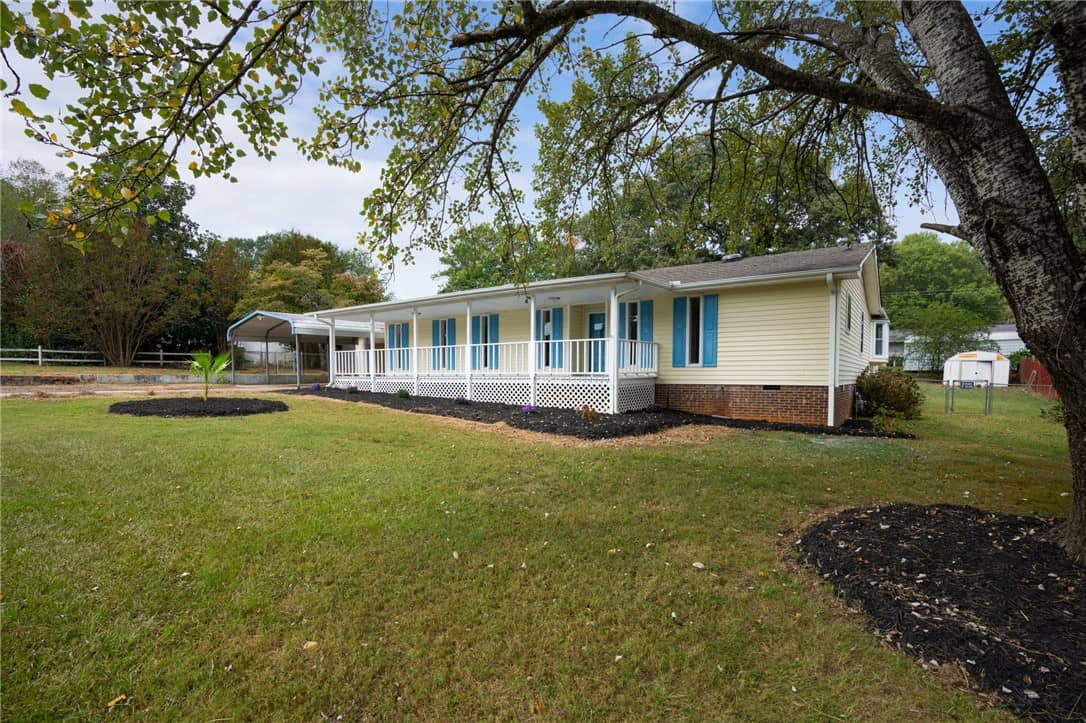 418 Willow Drive