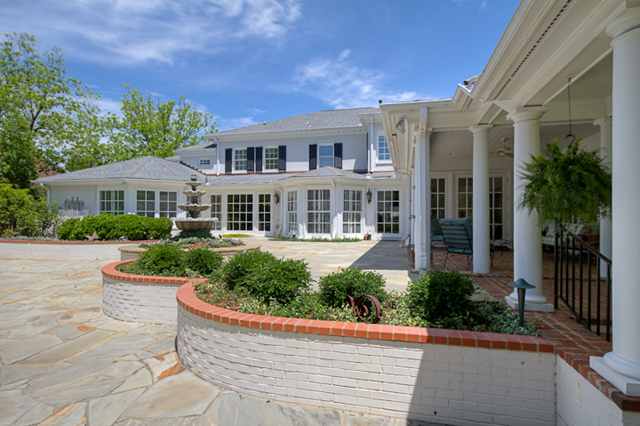 Property image 2 at 11 Collins Creek, Greenville, SC 29607