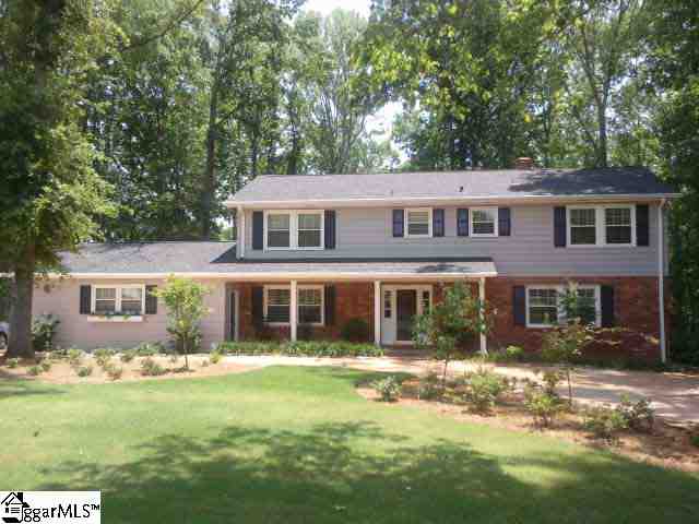 Property image 1 at 135 Shoreham Rd, Spartanburg, SC 29307