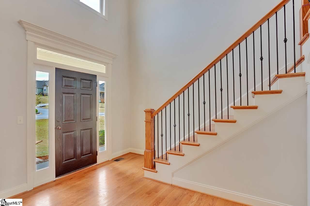 Property image 3 at 201 Castle Creek Drive, Greer, SC 29651