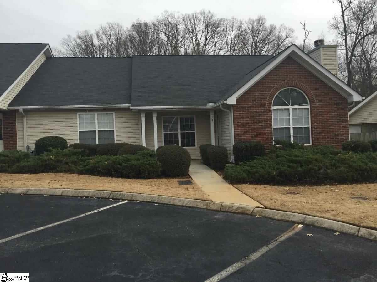 Property image 1 at 10 Creekbend Court, Simpsonville, SC 29681