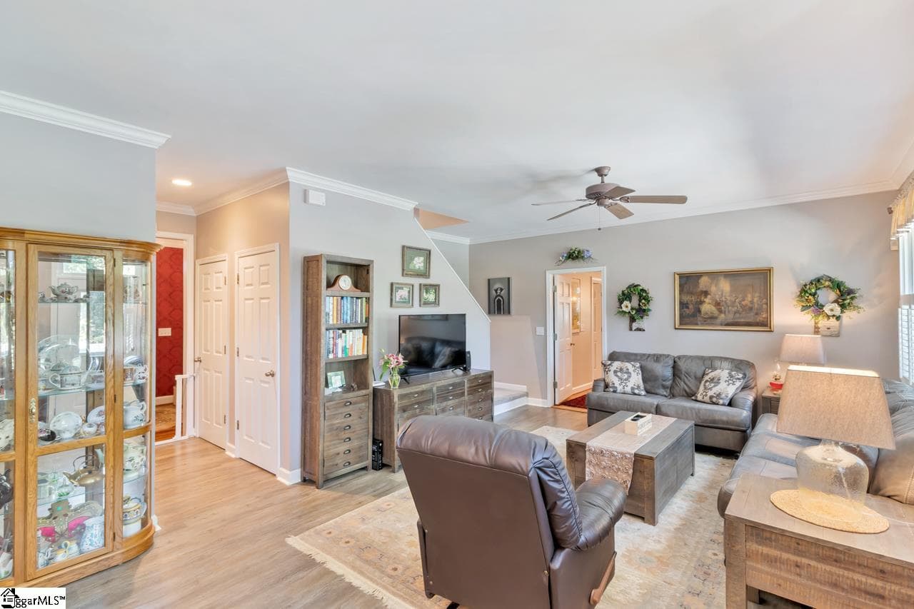 Property image 4 at 58 N Windward Court, Taylors, SC 29687