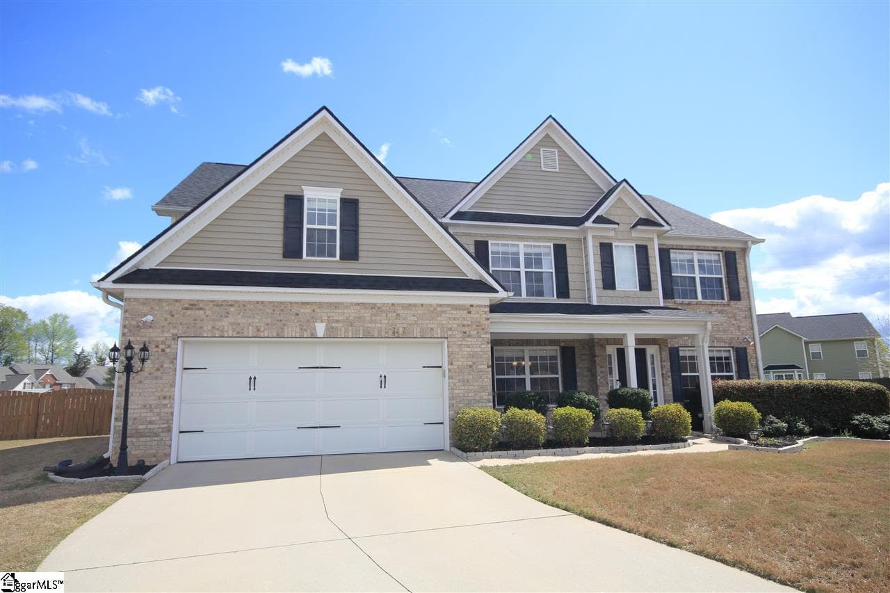 Property image 1 at 10 Candyce Court, Simpsonville, SC 29680