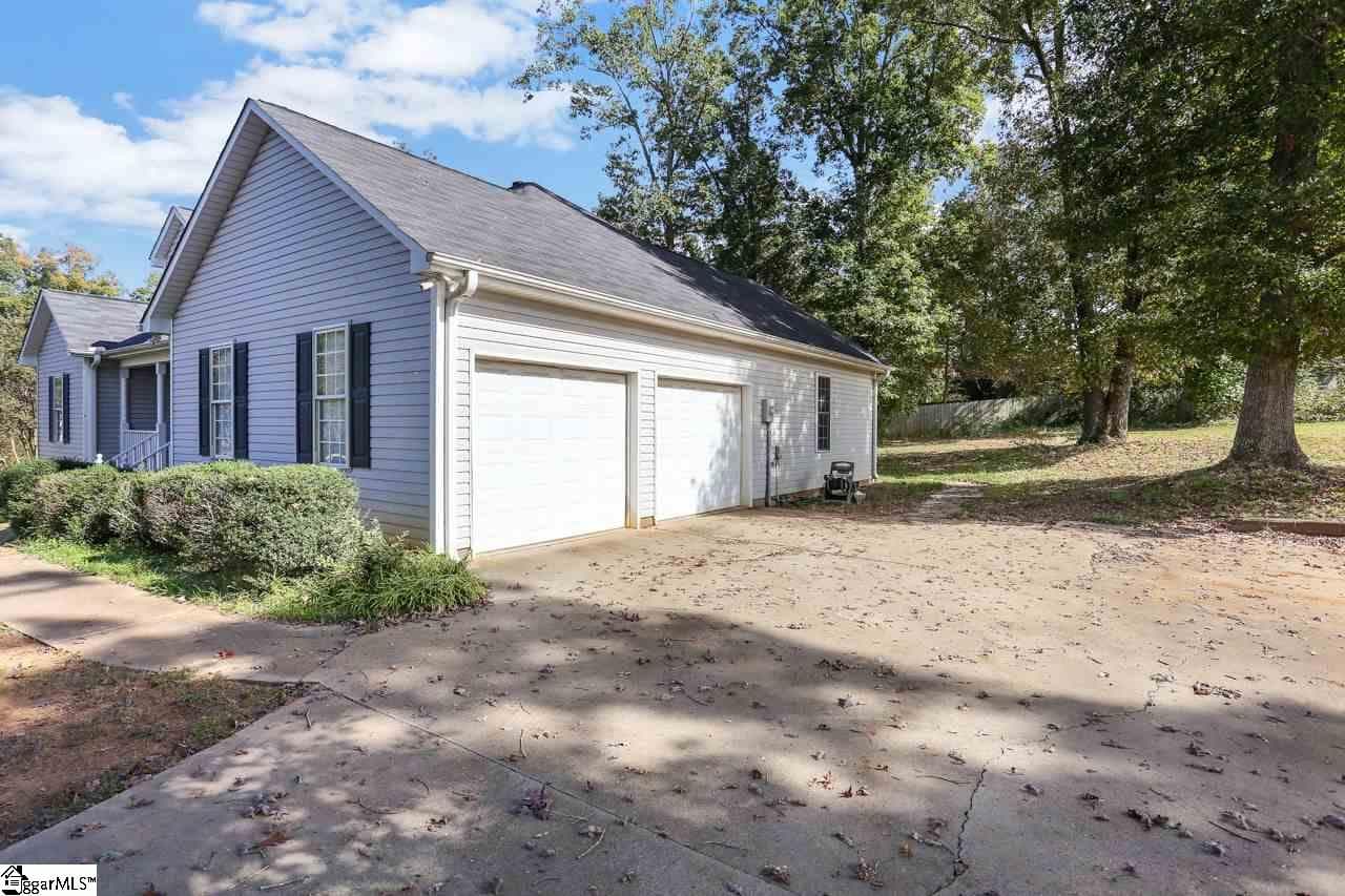Property image 3 at 208 Dusk Sky Lane, Greer, SC 29651