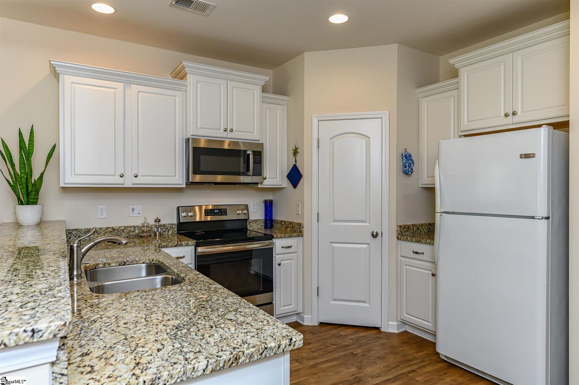 Property image 4 at 432 N Ivestor Court, Inman, SC 29349