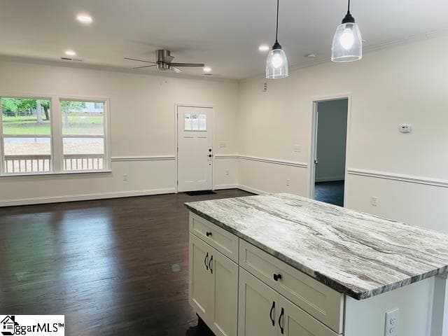Property image 3 at 110 Fleetwood Drive, Greenville, SC 29605