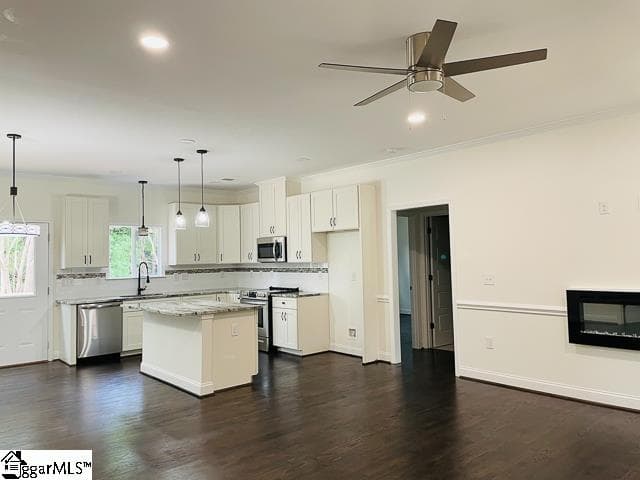 Property image 4 at 110 Fleetwood Drive, Greenville, SC 29605