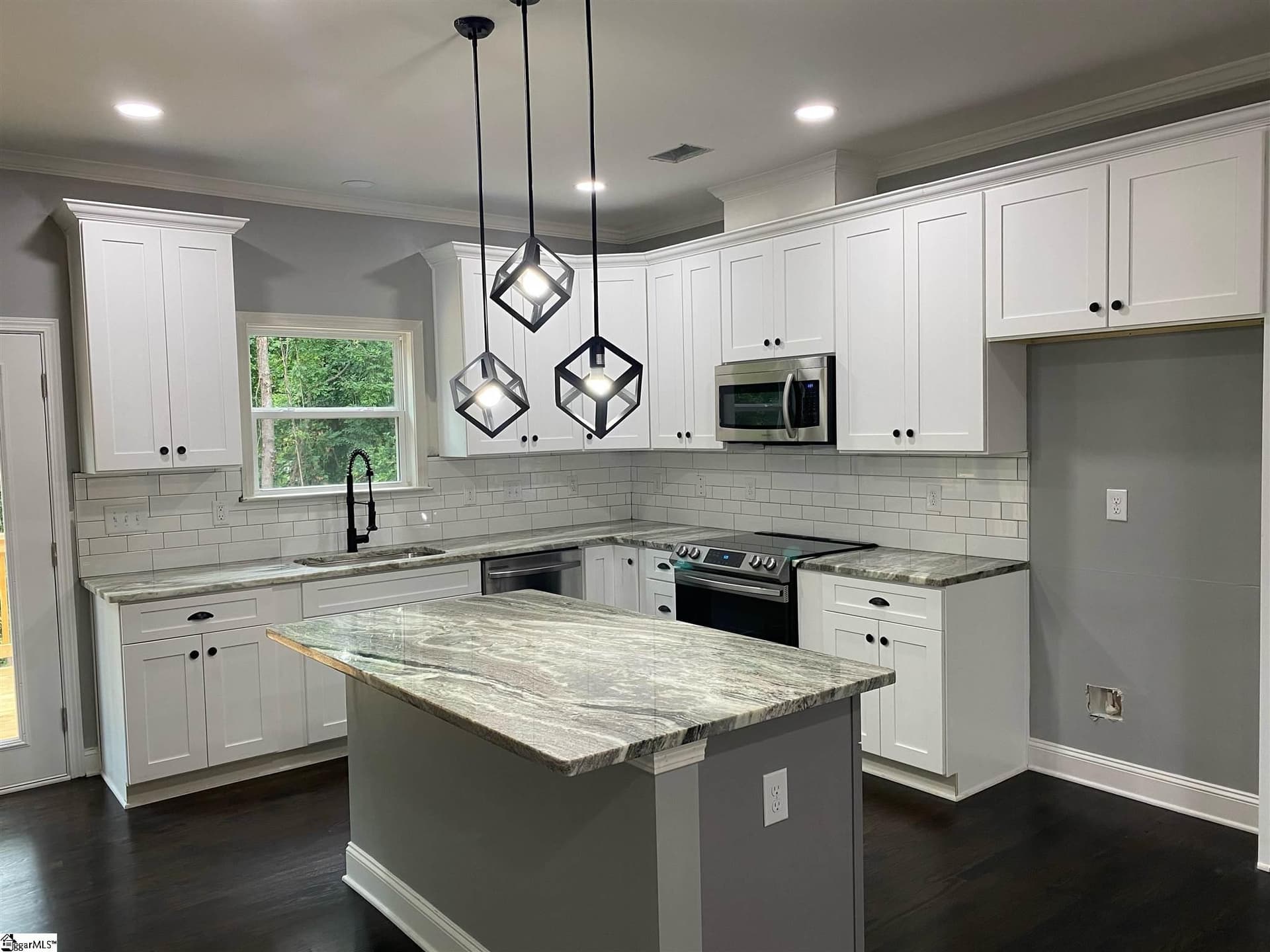 Property image 2 at 219 Fleetwood Drive, Greenville, SC 29605