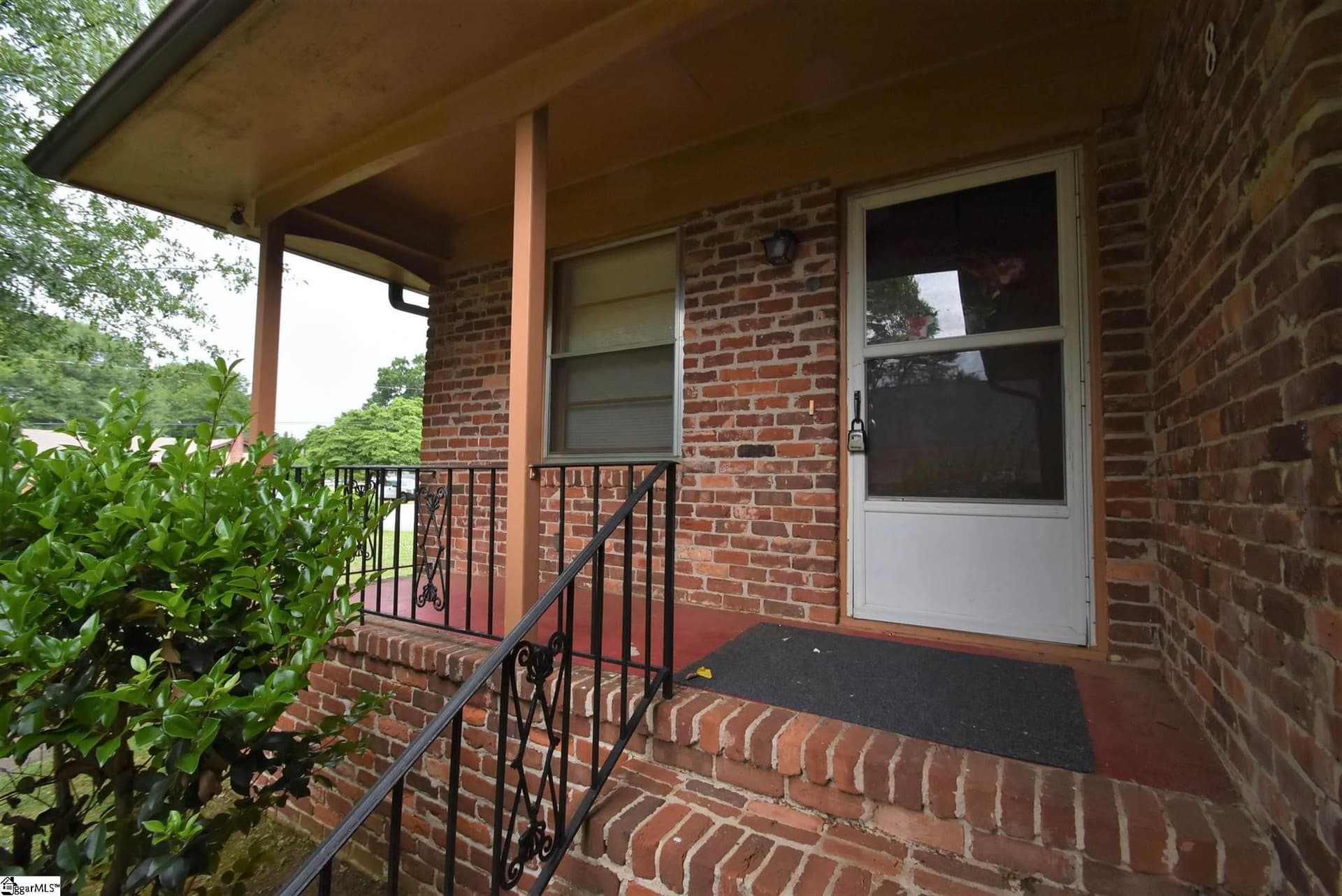 Property image 2 at 8 Fleetwood Drive, Greenville, SC 29605