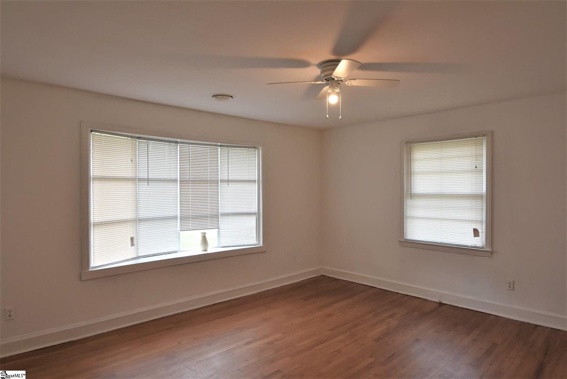 Property image 4 at 8 Fleetwood Drive, Greenville, SC 29605