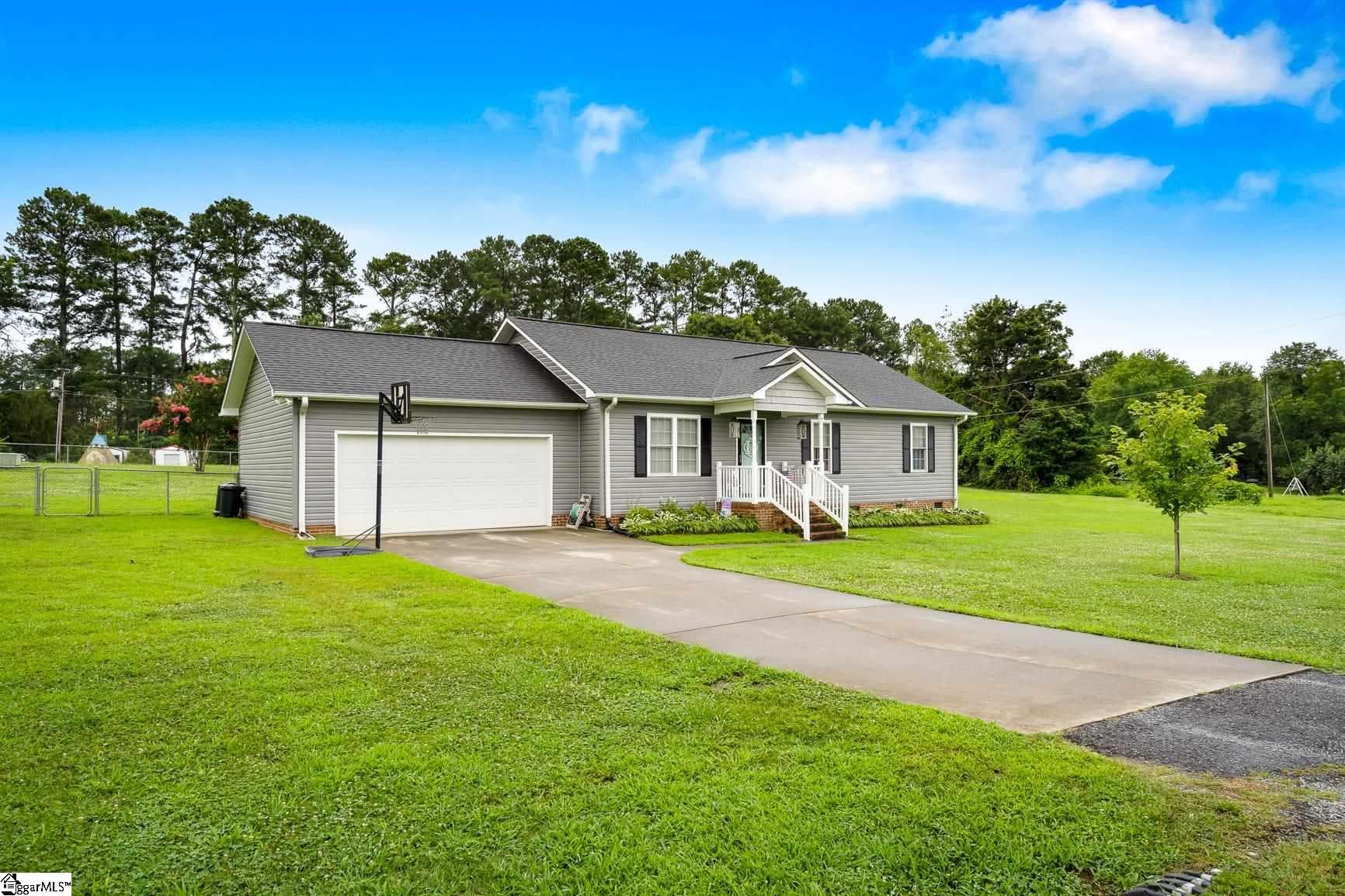 Property image 2 at 106 Sweetgum Circle, Williamston, SC 29697