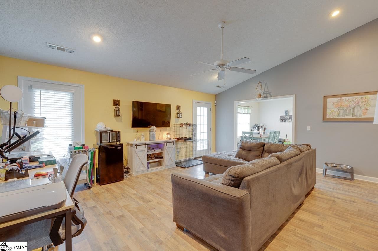 Property image 5 at 225 Cornerstone Court, Simpsonville, SC 29681
