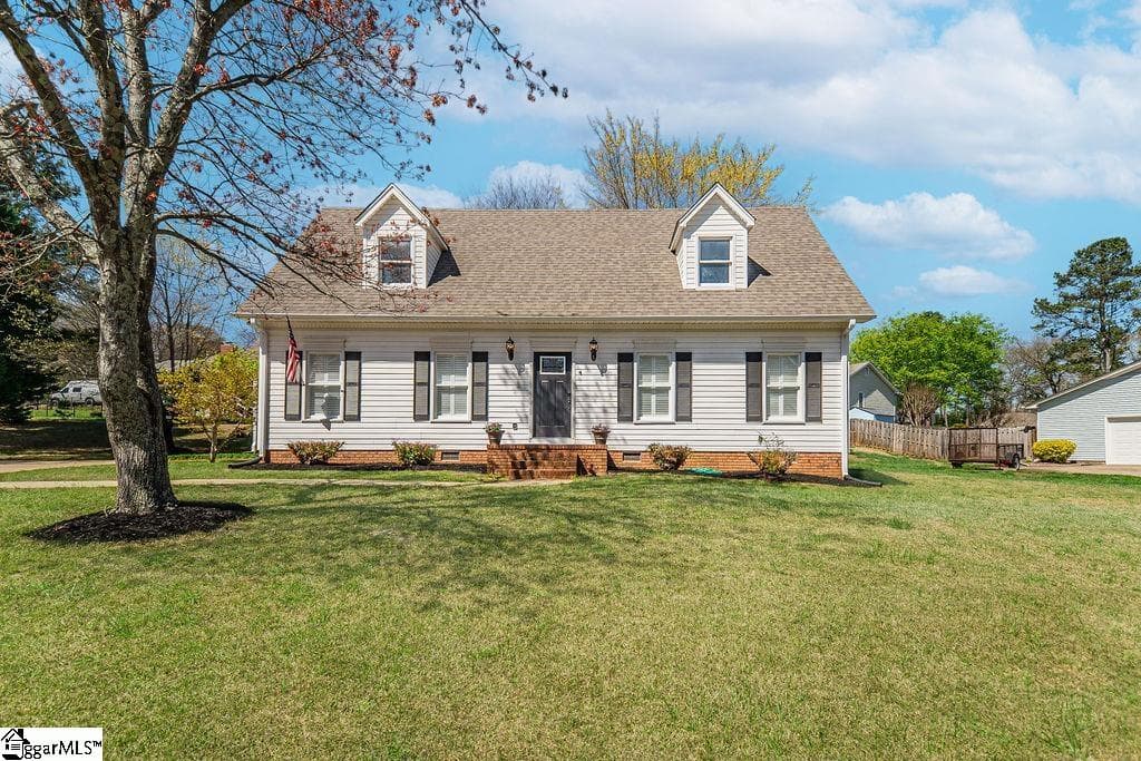 Property image 1 at 4 Coligny Court, Greenville, SC 29607