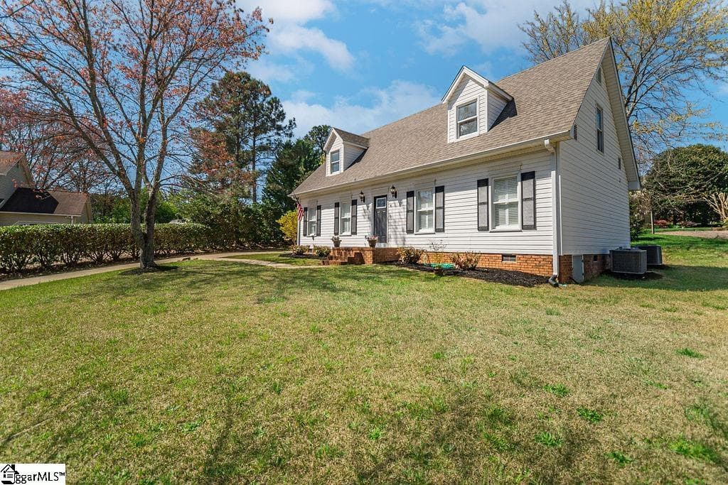 Property image 3 at 4 Coligny Court, Greenville, SC 29607