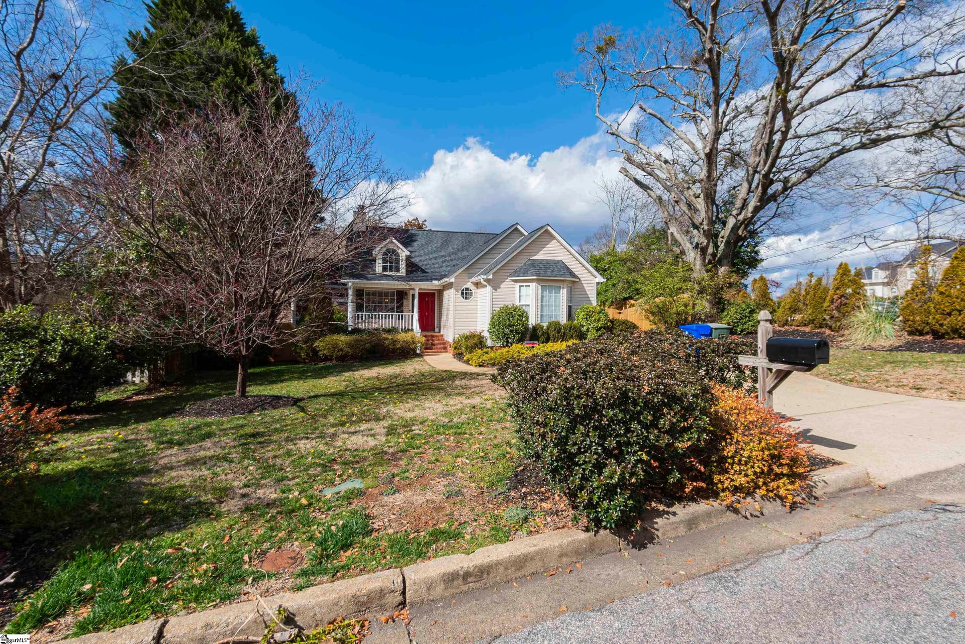 Property image 4 at 4 Augusta Court, Greenville, SC 29605