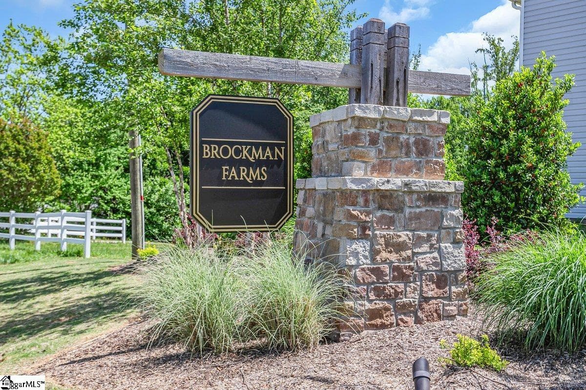 Property image 3 at 1052 Bridlebrook Trail, Greer, SC 29651