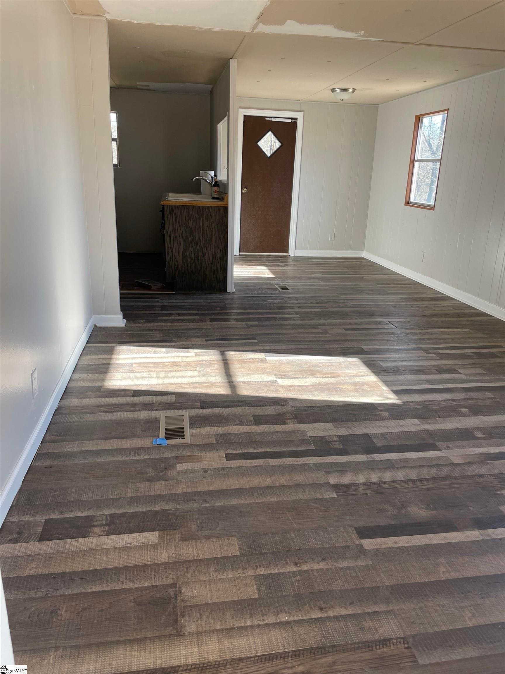 Property image 2 at 13 Nolin Drive, Greenville, SC 29611
