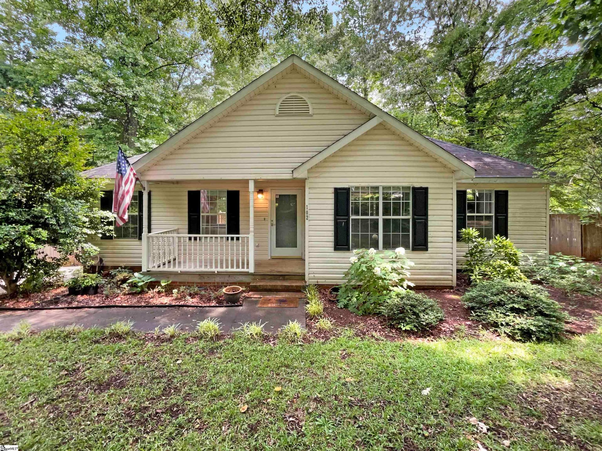 Property image 1 at 102 Logan Lane, Easley, SC 29640