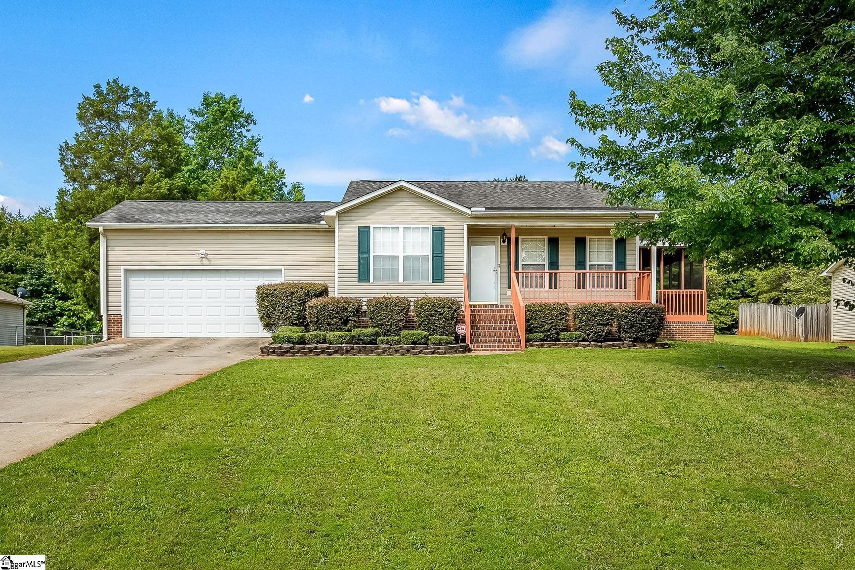 Property image 2 at 3 Ladder Court, Fountain Inn, SC 29644