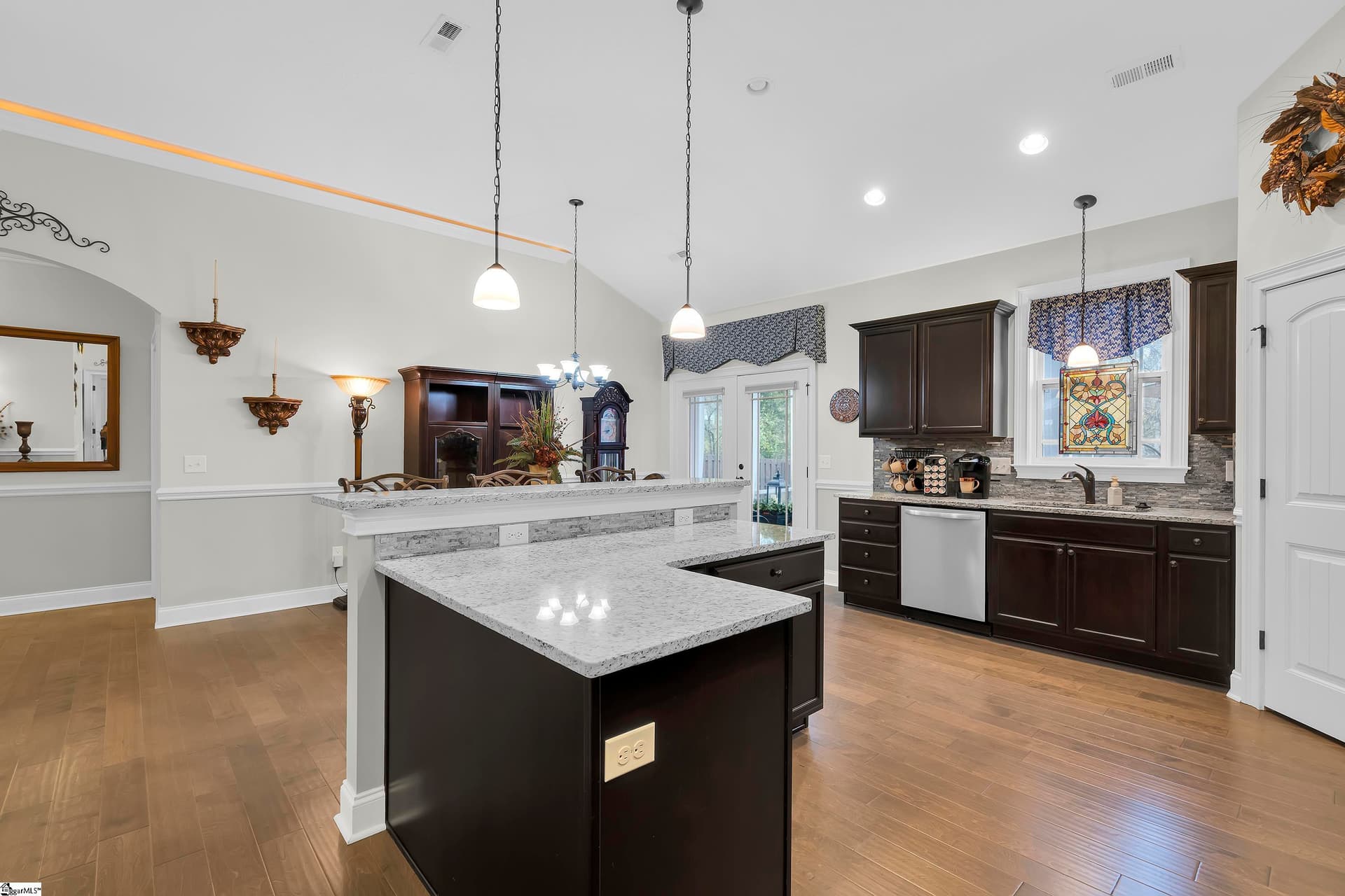 Property image 5 at 654 Cub Branch Drive, Spartanburg, SC 29301