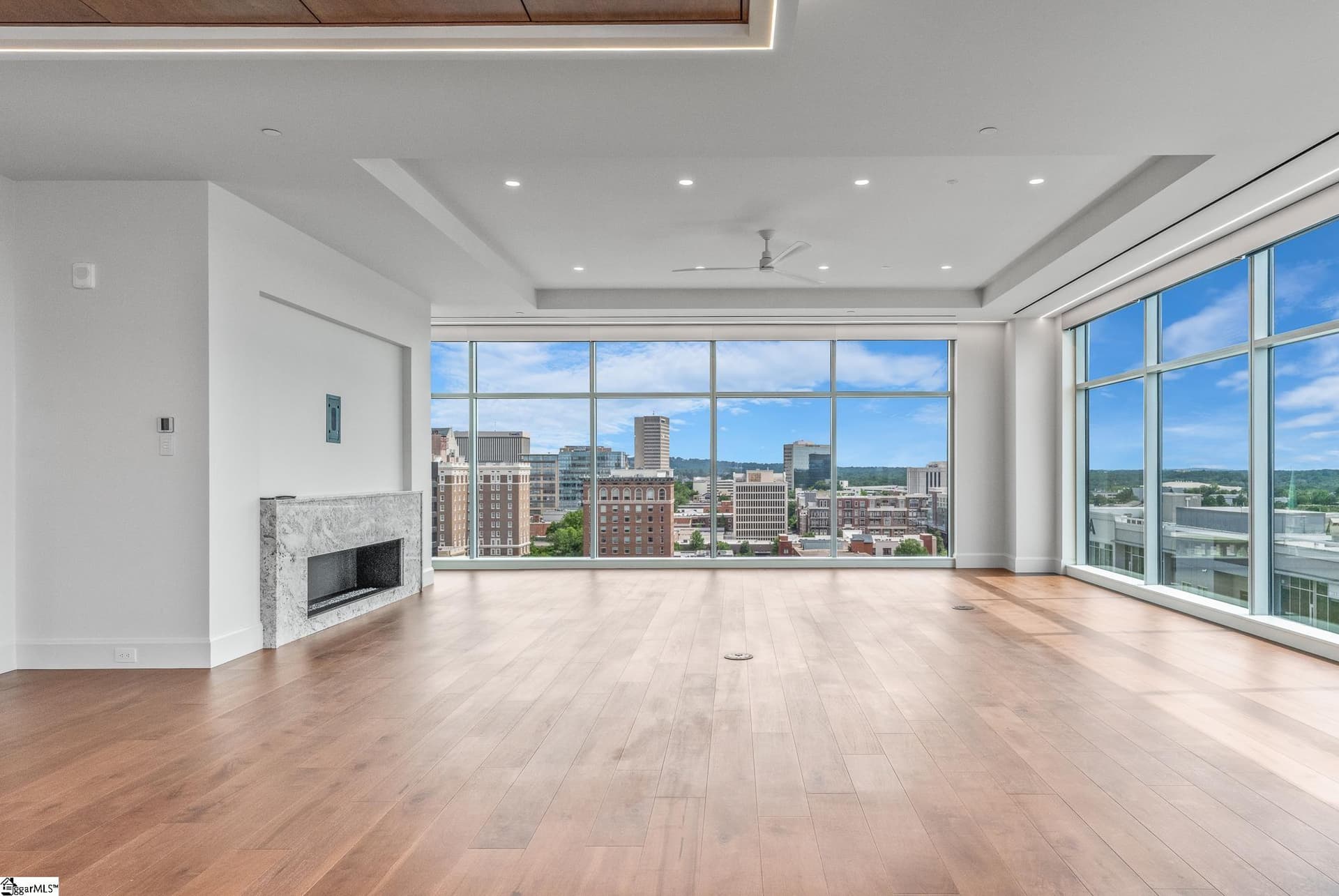 Property image 3 at 355 S Main Street, Greenville, SC 29601