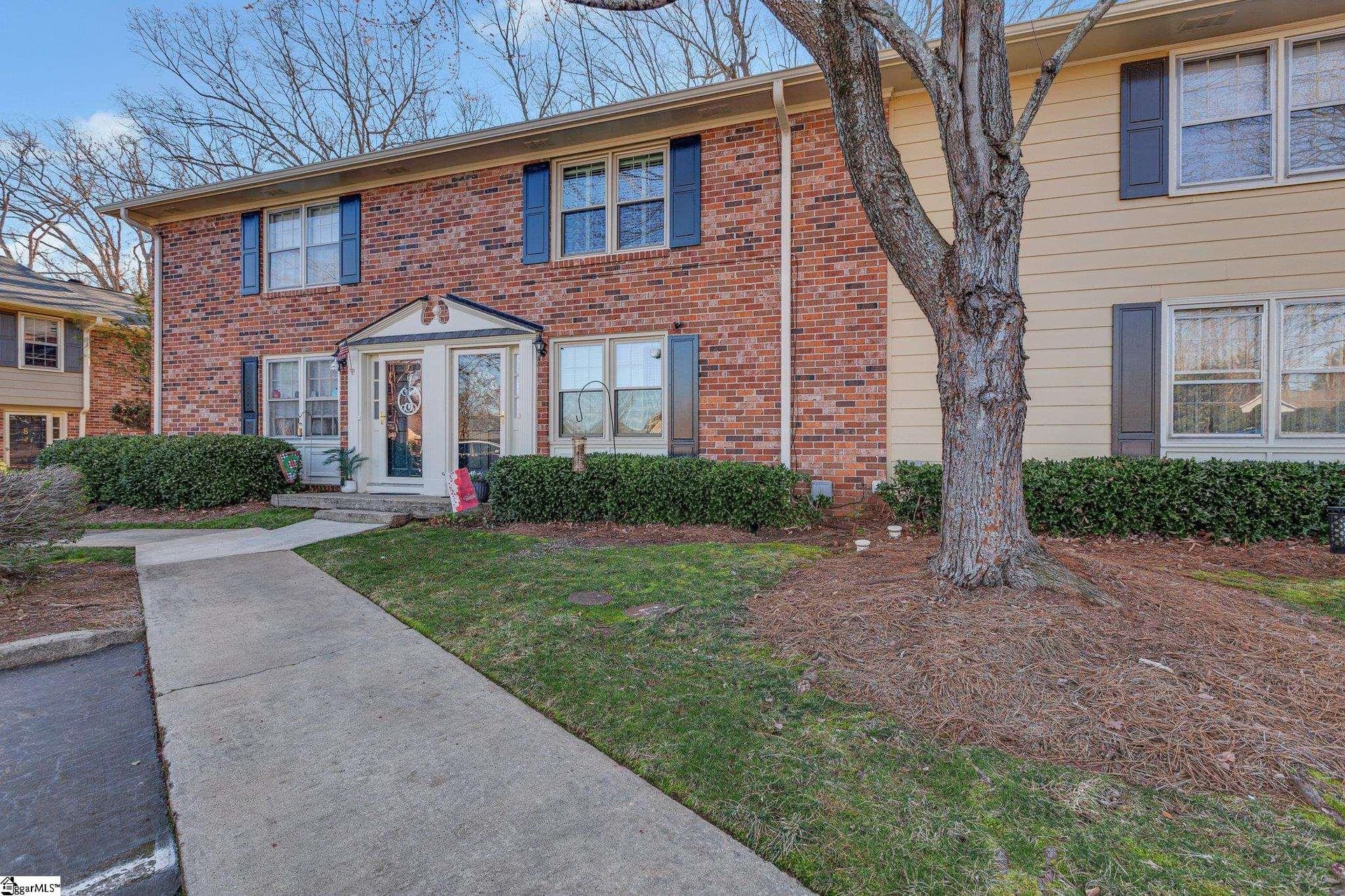 Bridgeview, Greenville Community