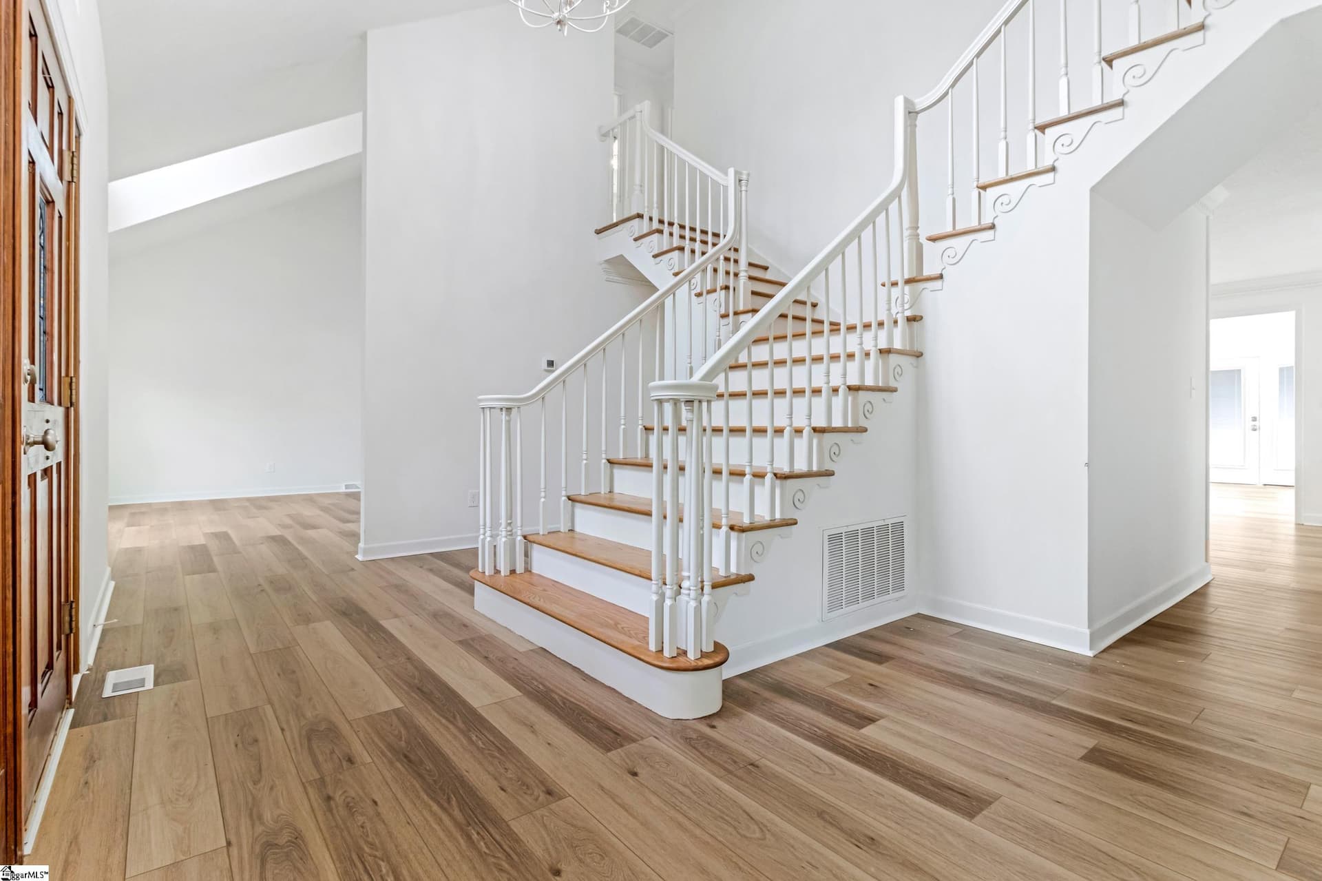 Property image 3 at 306 Summerplace Way, Greer, SC 29650