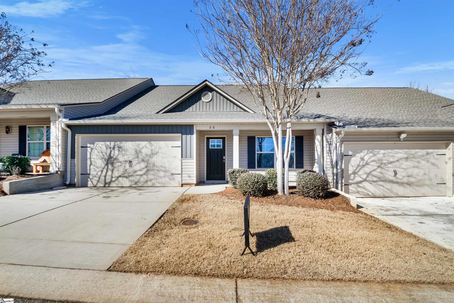 Whispering Oaks, Mauldin Community
