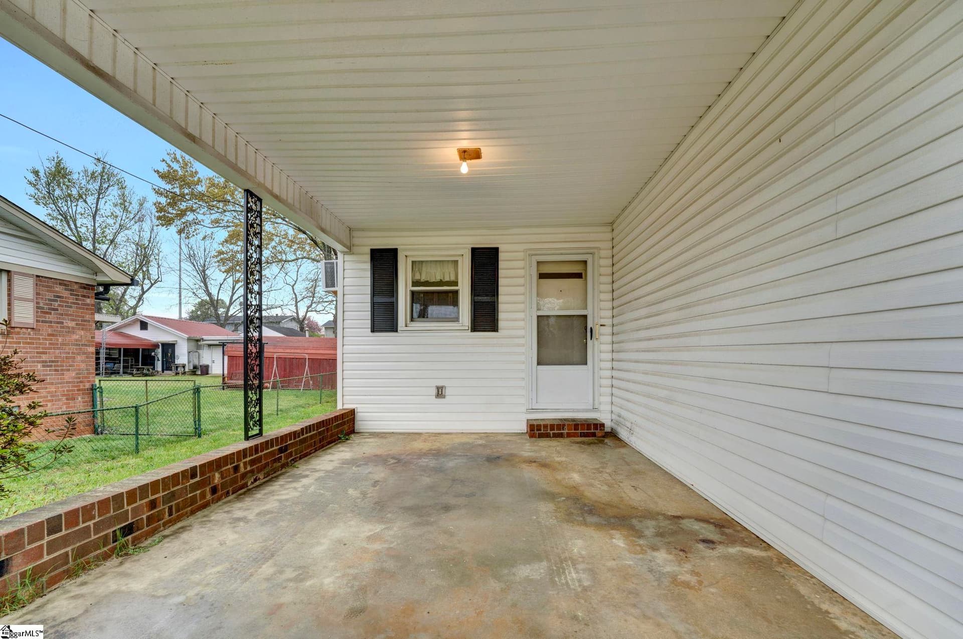 Property image 3 at 13 Monaview Street, Greenville, SC 29617