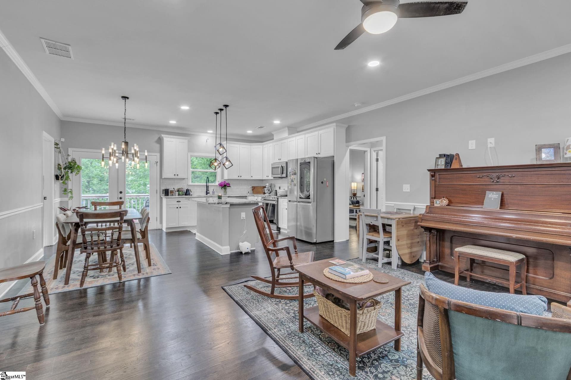 Property image 4 at 219 Fleetwood Drive, Greenville, SC 29605