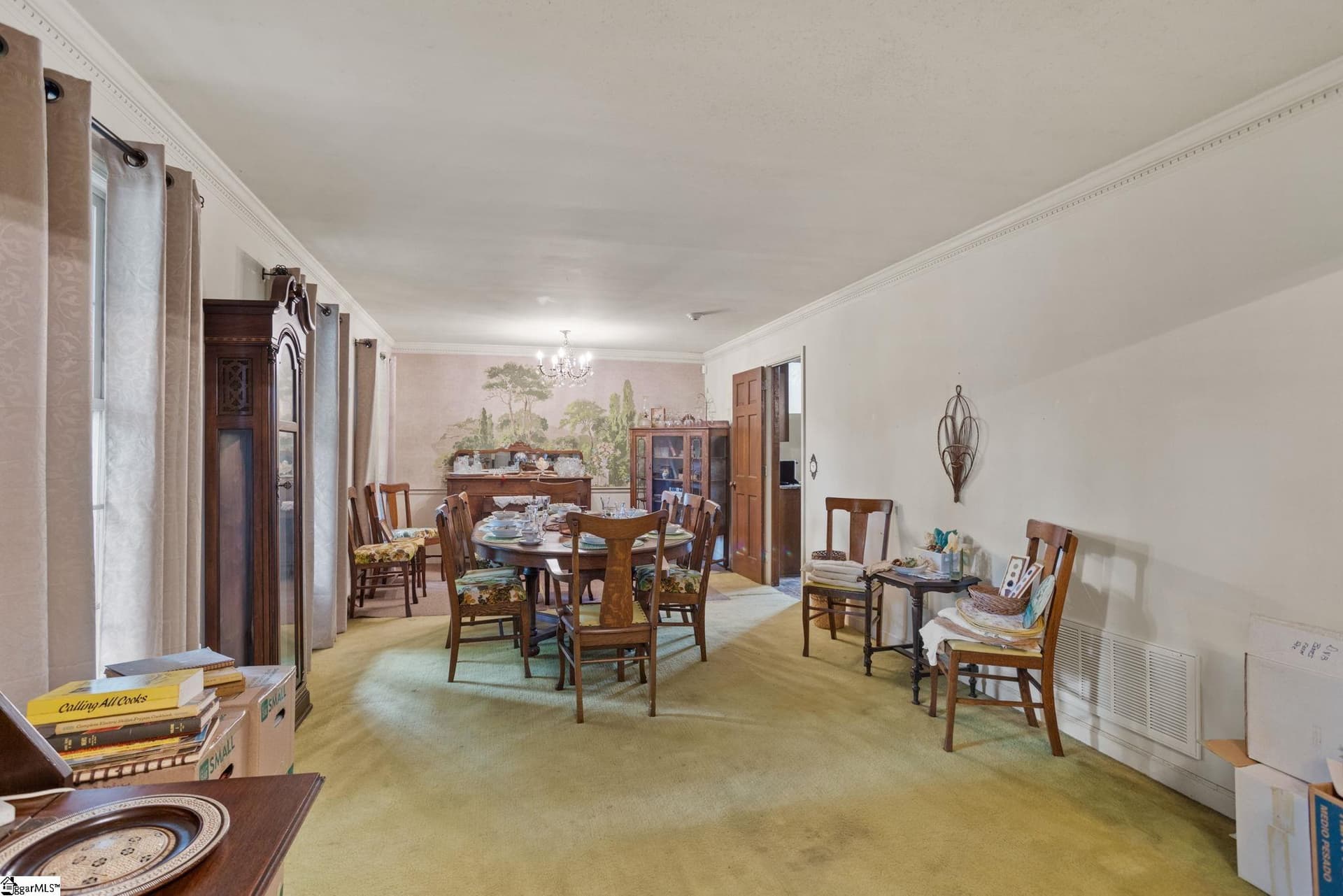 Property image 3 at 304 S Almond Drive, Simpsonville, SC 29681
