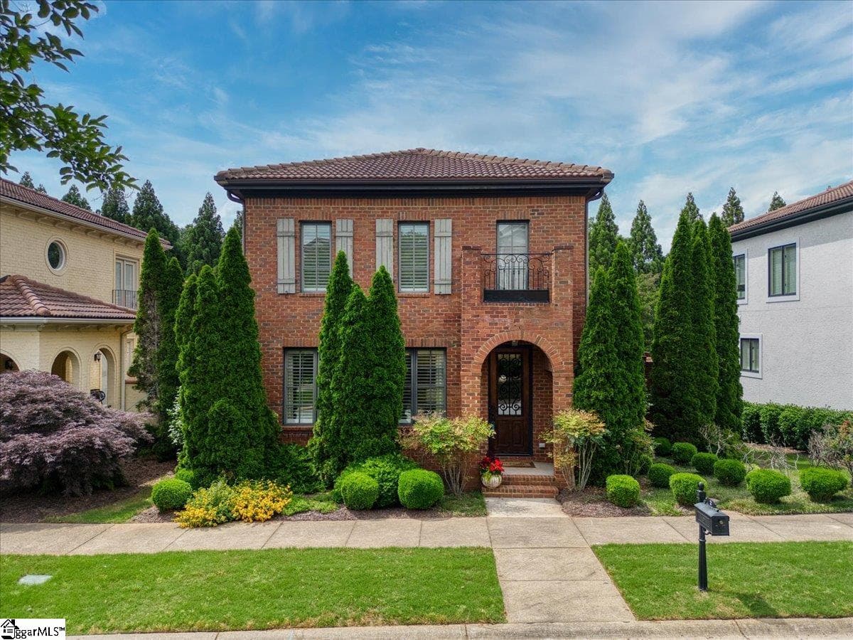Property image 1 at 2 Arezzo Drive, Greenville, SC 29609