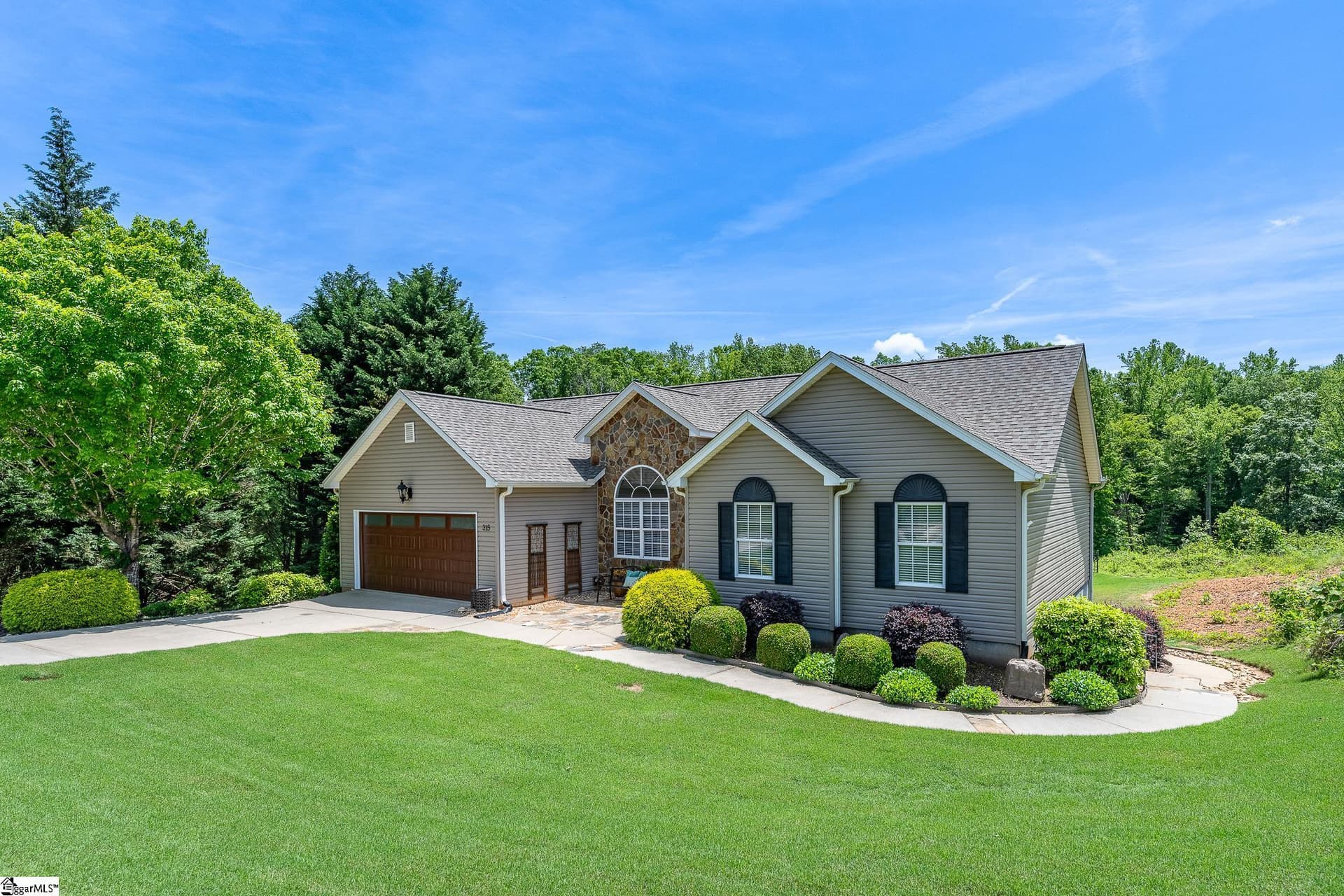 Property image 2 at 315a Winding Brook Court, Greenville, SC 29617