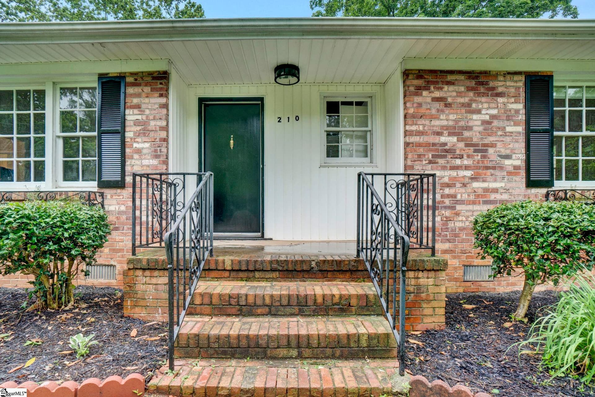 Property image 2 at 210 Fleetwood Drive, Greenville, SC 29605-1424