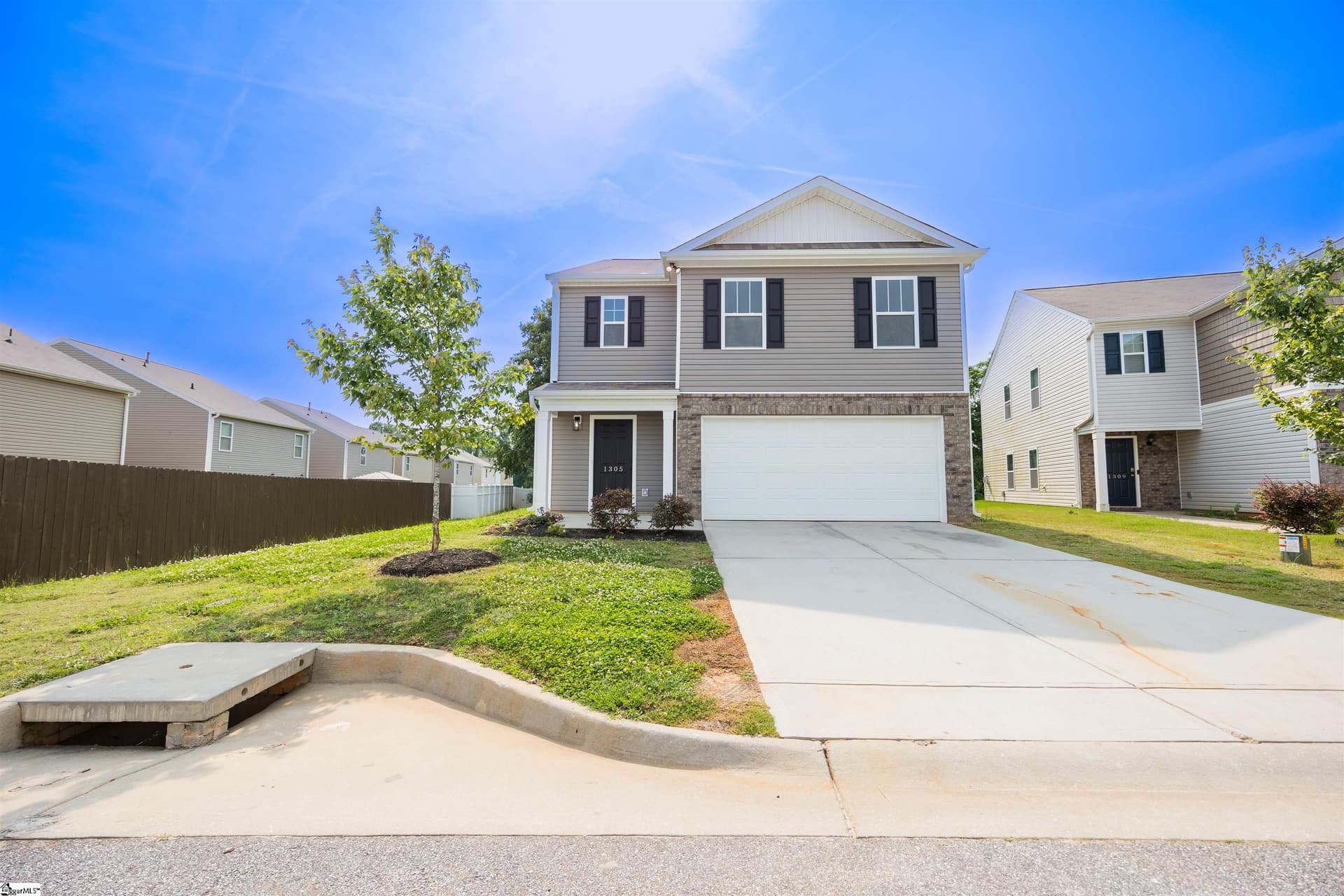 Property image 2 at 1305 Ledsham Court, Greer, SC 29651