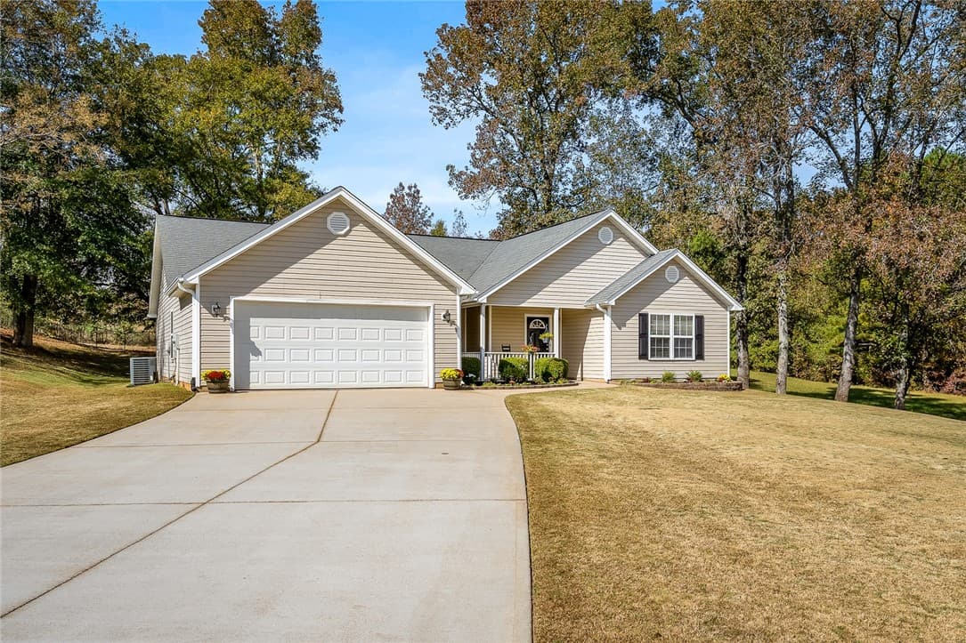 Property image 2 at 133 Stanmoore Drive, Anderson, SC 29621