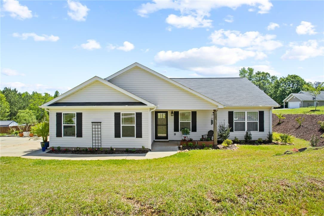 Property image 1 at 104 Stanmoore Drive, Anderson, SC 29621