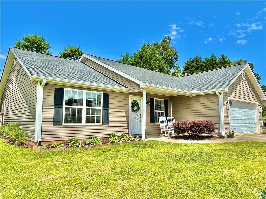 Property image 3 at 303 Lenhardt Road, Easley, SC 29640