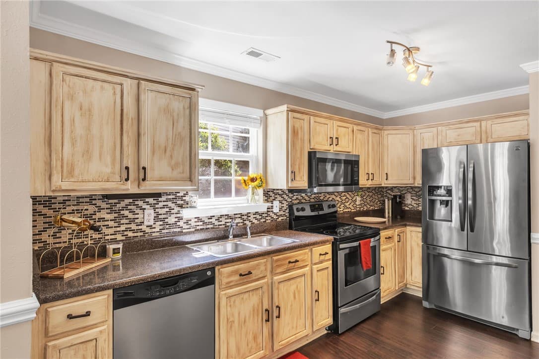Property image 4 at 90 Birdsong Lane, Taylors, SC 29687