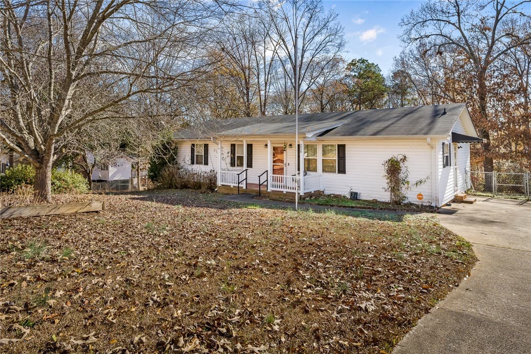 Property image 1 at 206 Dogwood Court, Piedmont, SC 29673