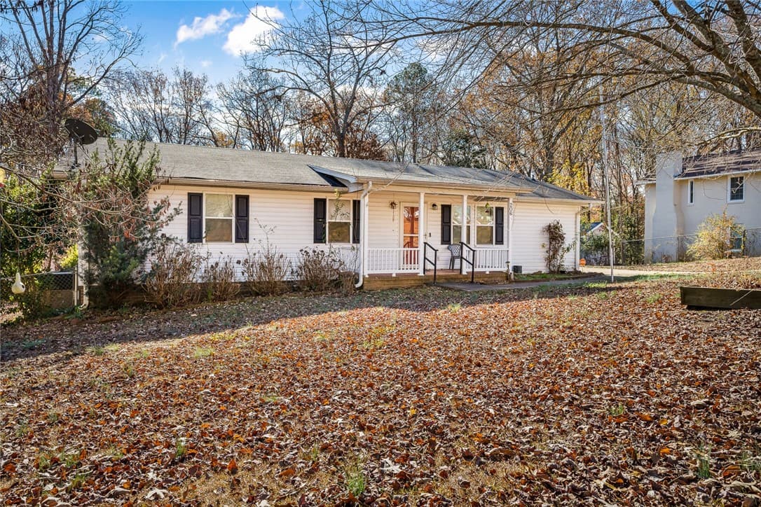 Property image 4 at 206 Dogwood Court, Piedmont, SC 29673