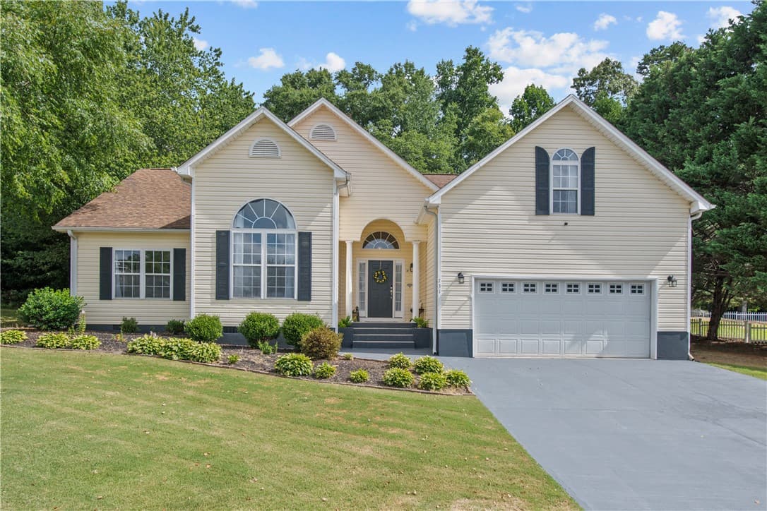 Property image 1 at 731 Britton Street, Anderson, SC 29621