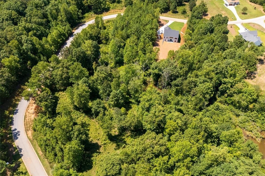 Property image 2 at 321 Stardust Lane, Seneca, SC 29672