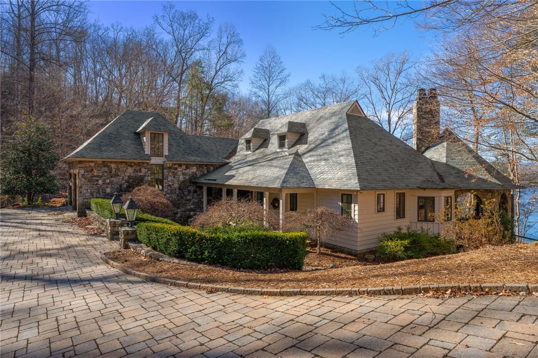 604 Top Ridge Drive
