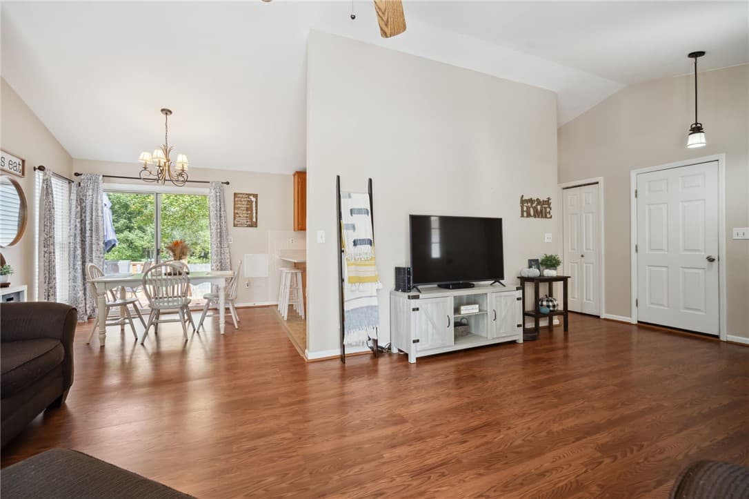 Property image 5 at 102 Luke Court, Easley, SC 29640