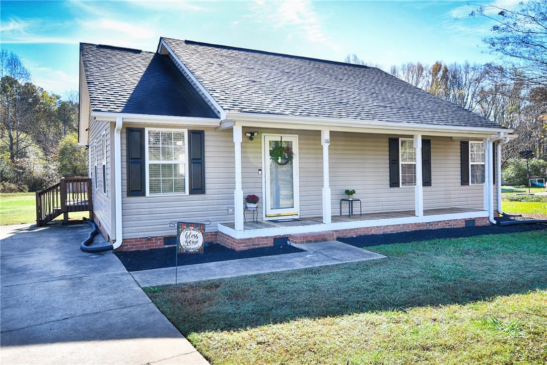 Property image 1 at 116 Logan Lane, Easley, SC 29640