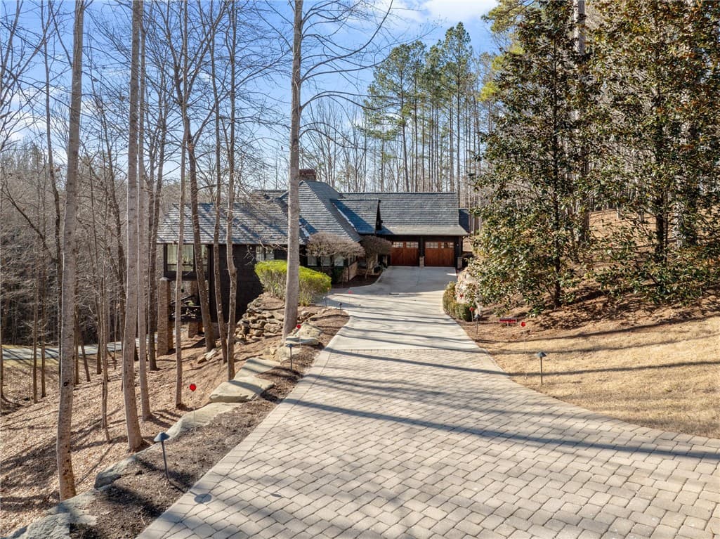 805 Top Ridge Drive