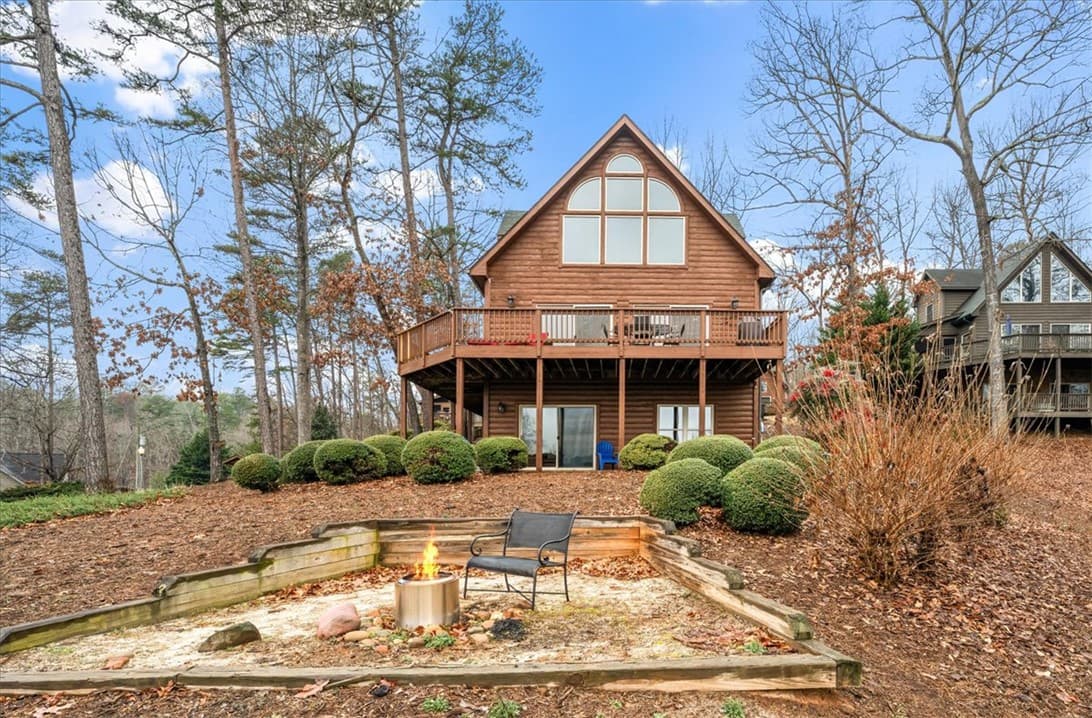 Property image 1 at 221 Serenity Bay Drive, Seneca, SC 29672