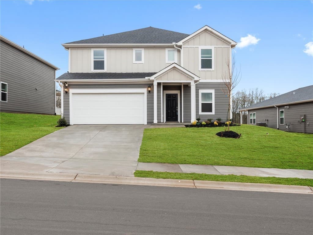 Property image 1 at 1018 Hillcraft Drive, Greer, SC 29651