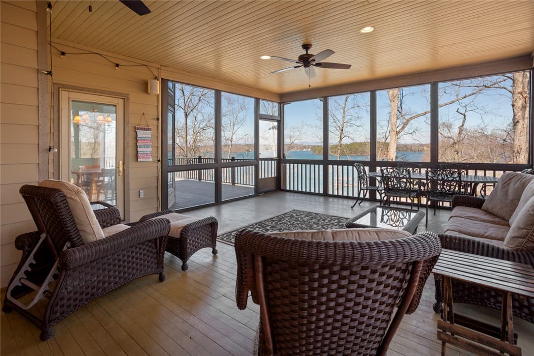 Property image 4 at 806 Marina Pointe Court, Seneca, SC 29672